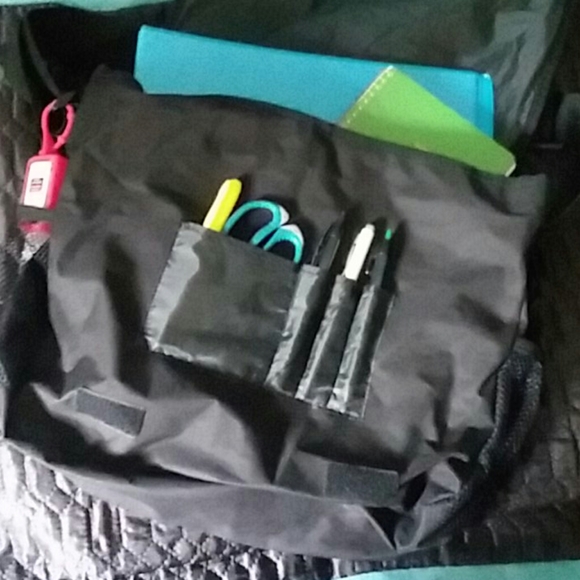 Angry Birds Large Satchel - Picture 2 of 7